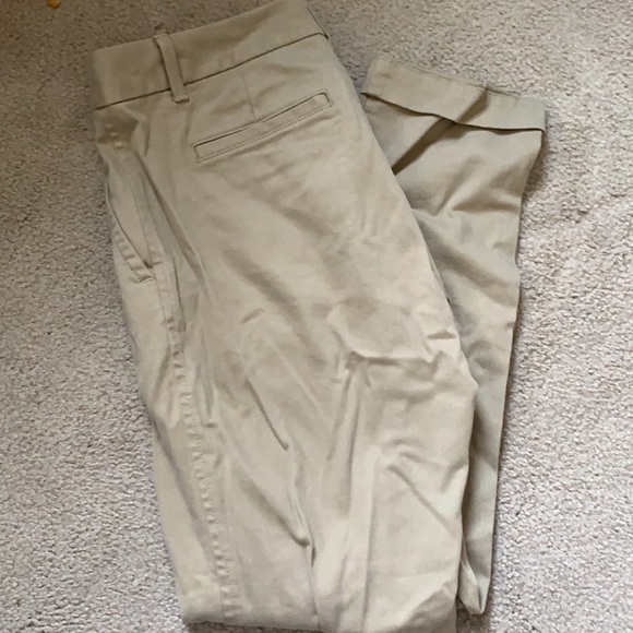 Woman’s Capris - Picture 3 of 4